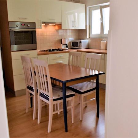 Sunnyy Beacch Apartments Banjol Ruang foto