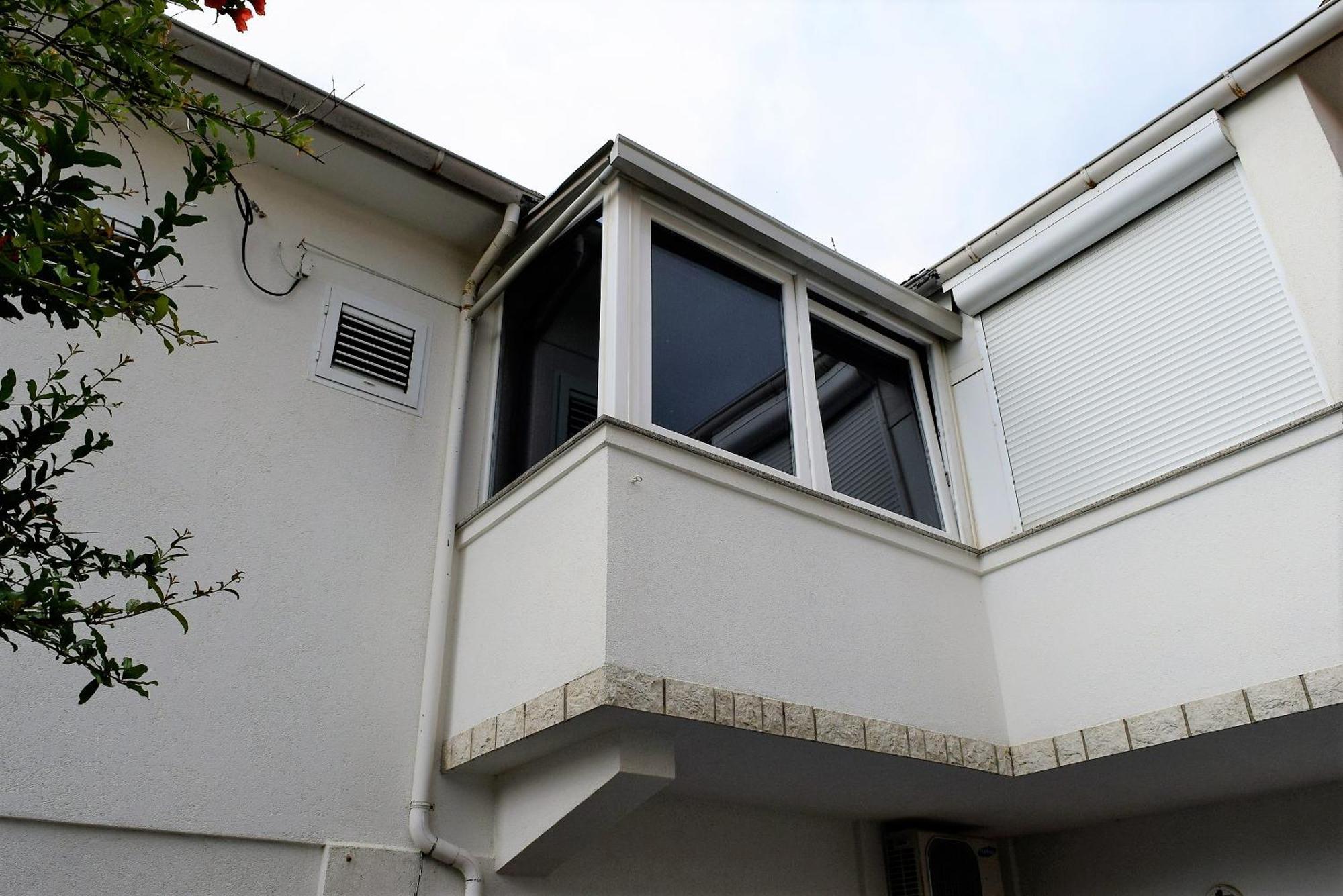 Sunnyy Beacch Apartments Banjol Ruang foto